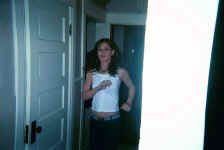 diet_pills_girl.jpg (95983 bytes)