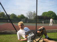 me_tennis2.jpg (265349 bytes)