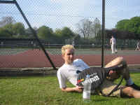 me_tennis.jpg (266027 bytes)