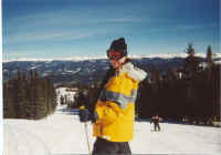 snow_kelly_left.jpg (50401 bytes)