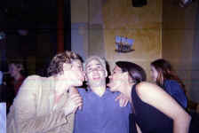 tongues.jpg (112690 bytes)