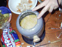 cheese_fondue.jpg (175917 bytes)