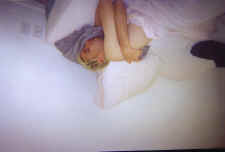 me_kt_bed.jpg (53797 bytes)