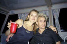 me_liv.jpg (71982 bytes)