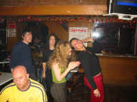 karaoke.jpg (130340 bytes)