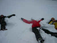 kat_in_snow.jpg (76223 bytes)