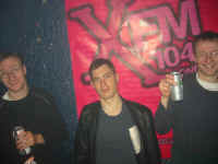 bozz_patsy_hezz.jpg (109871 bytes)