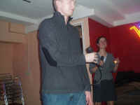 barrett_sarah_karaoke.jpg (144820 bytes)