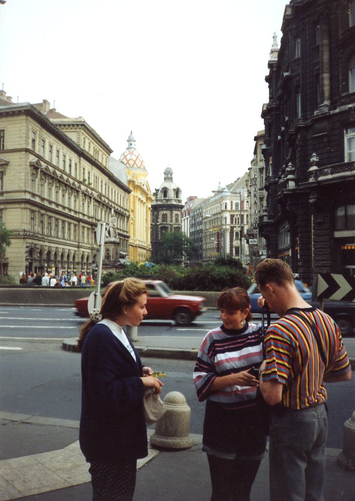 30_budapest_street.jpg