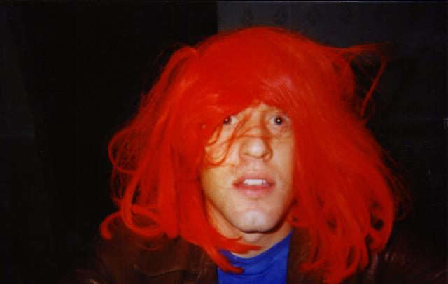10_shiv_red_wig.jpg