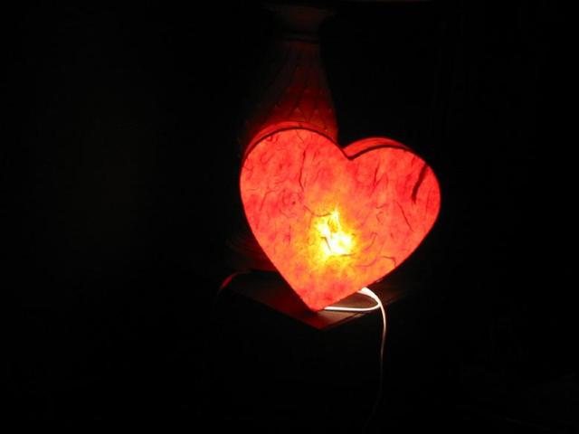 18_heart_shape_lamp.jpg