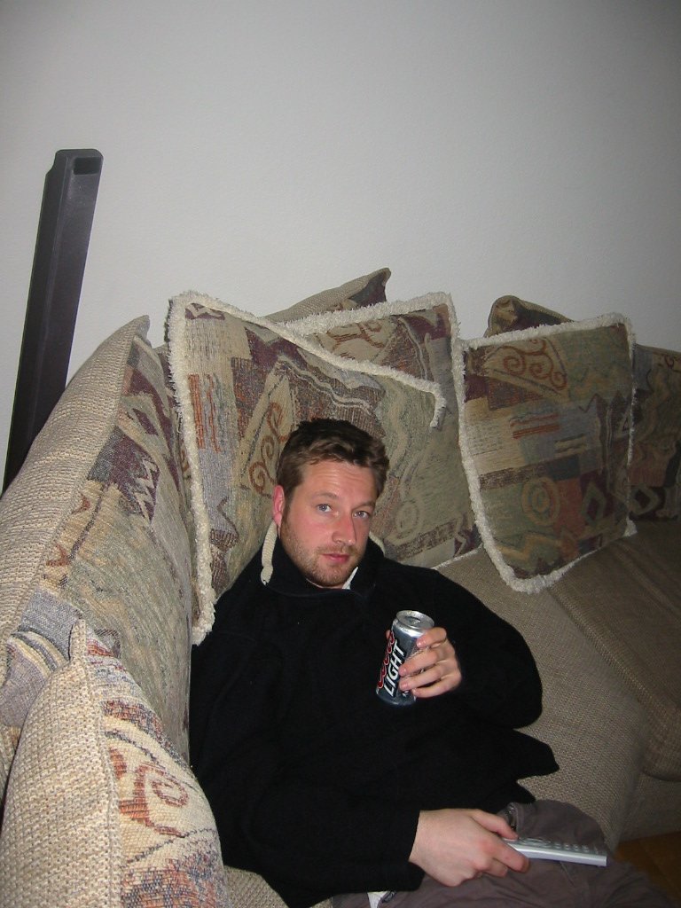 13_graham_sofa.jpg