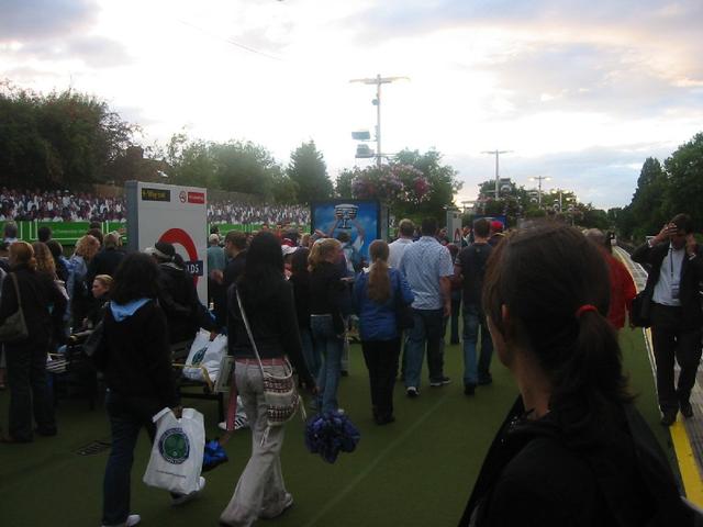 7_wimbledon_tube.jpg