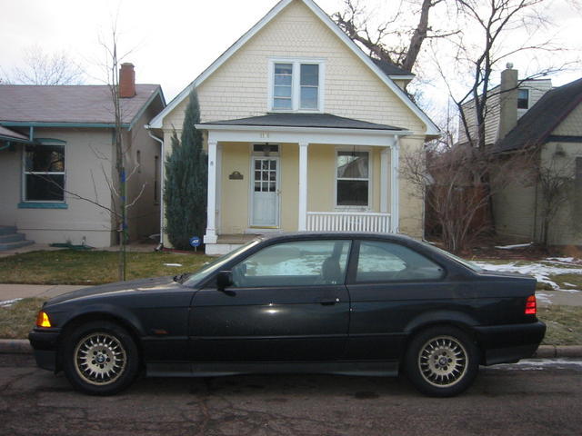 Ah, the black taxi, venerable vehicle for month rental