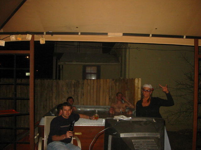 oscars party 2006...in the hot tub (thanks tonks 4 telly)