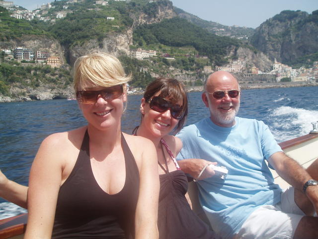 requisitioning a boat to take us from amalfi->positano