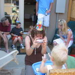 don't think there will be a lack of photies for young maxy