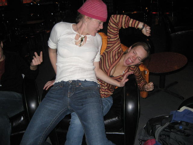 jess_kelly_lapdance_3