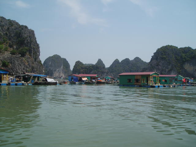 9_halong_bay.jpg