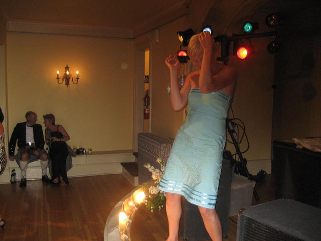 cant get u out of the podium