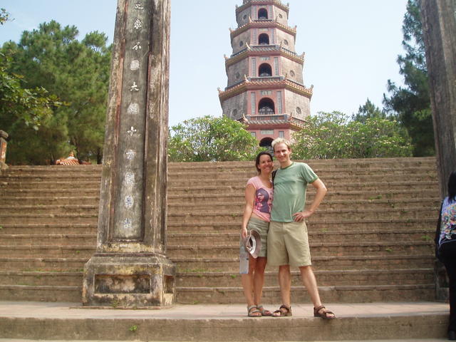 25_me_kt_pagoda.jpg