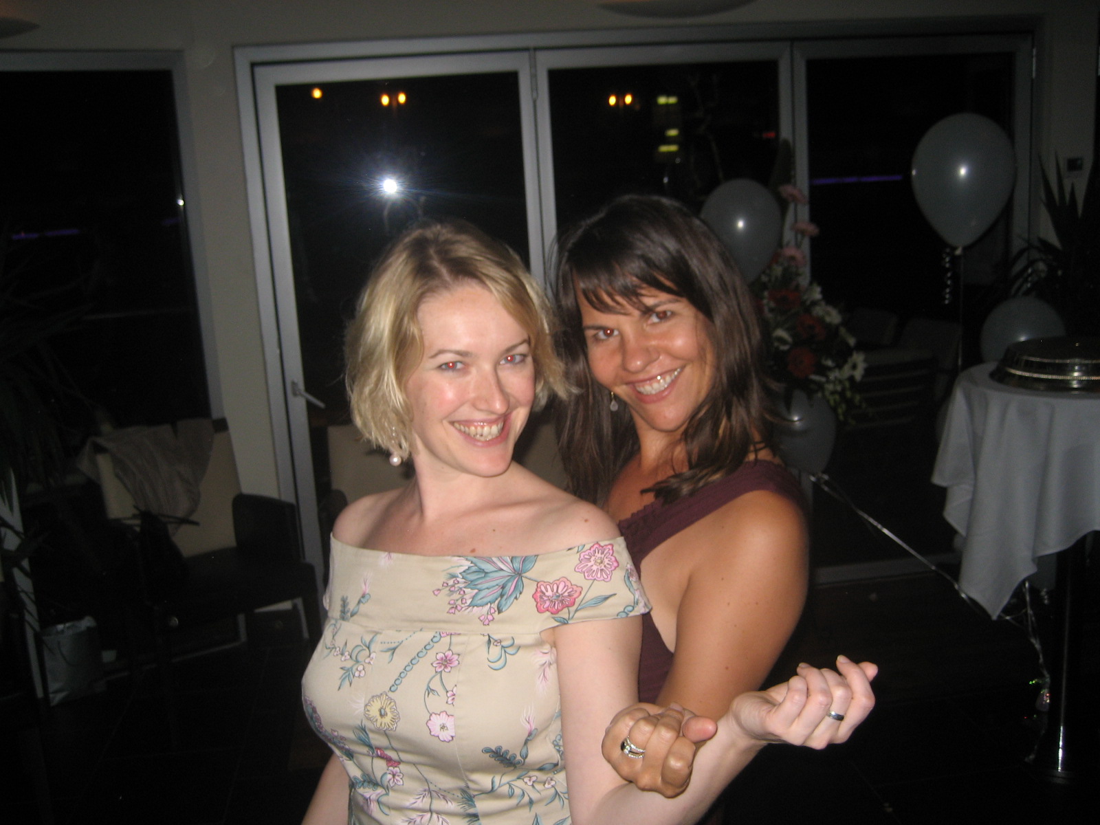 alicia and a very non-suntanned kt