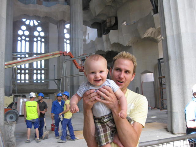 sagrada_building_site