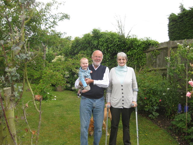 ollie_with_grandparents