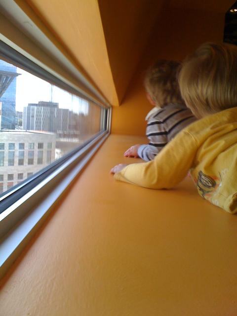 liam_ollie_art_museum