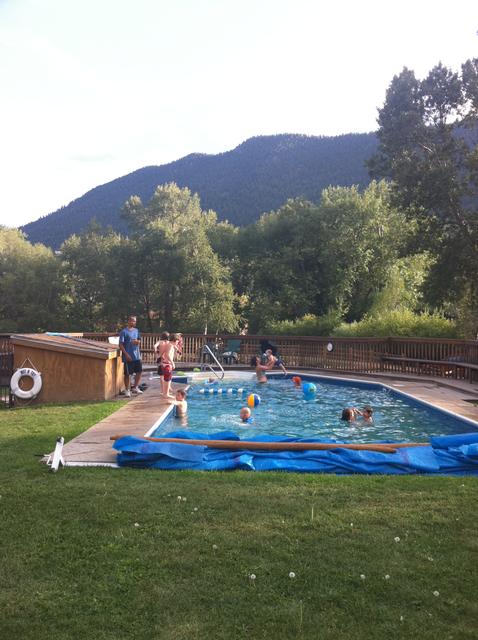 camping_pool