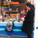 toy_shop_ollie_kt