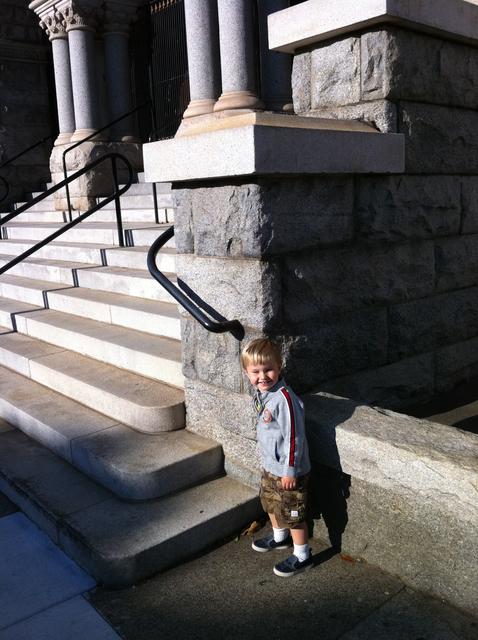 ollie_walks_to_school