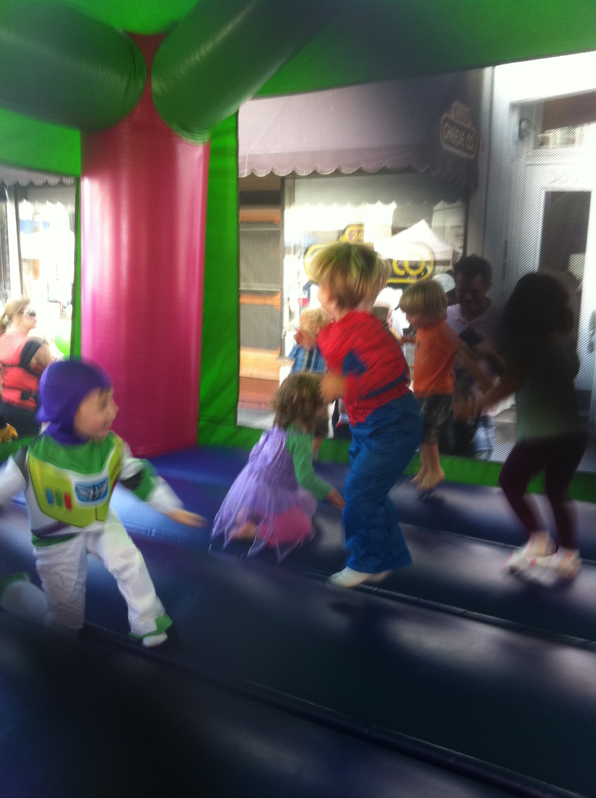 dylan_ollie_bouncy_castle