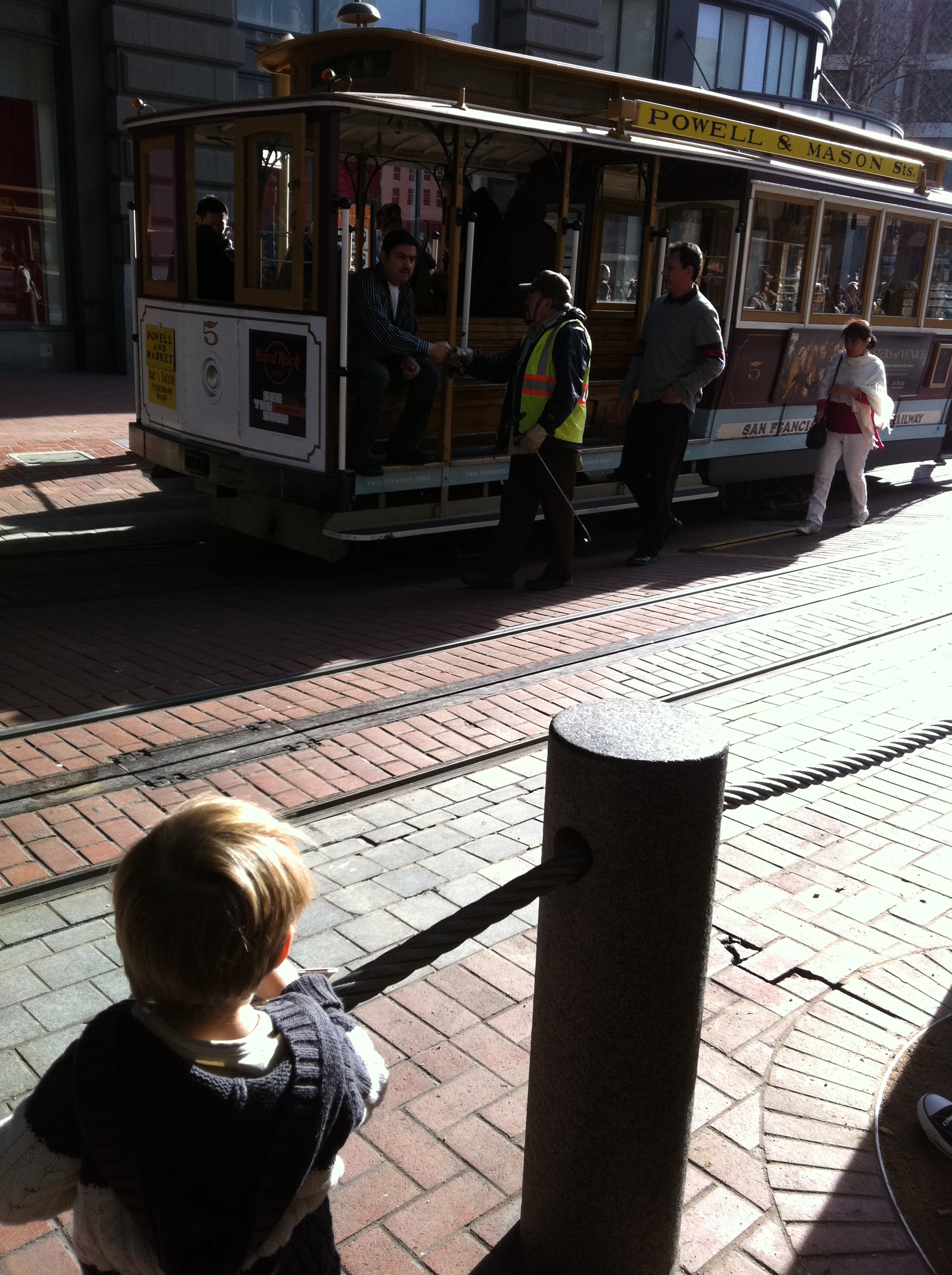 waiting_for_cable_car