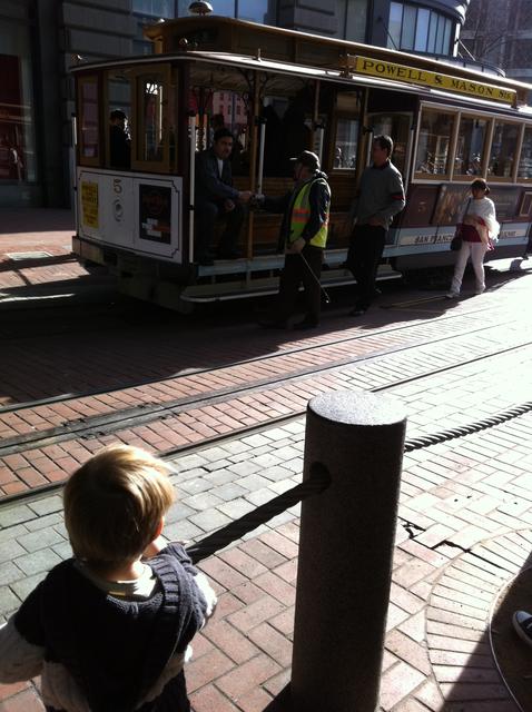 waiting_for_cable_car