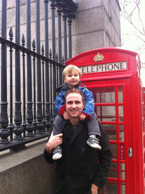 telephone_box_me_ollie