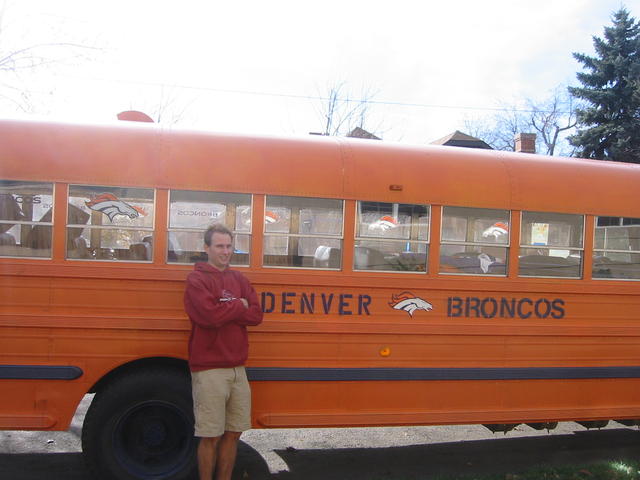 broncos_bus.jpg