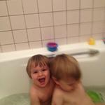 theo_ollie_bath