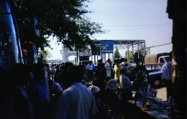 kazhak_uzbeck_border.jpg