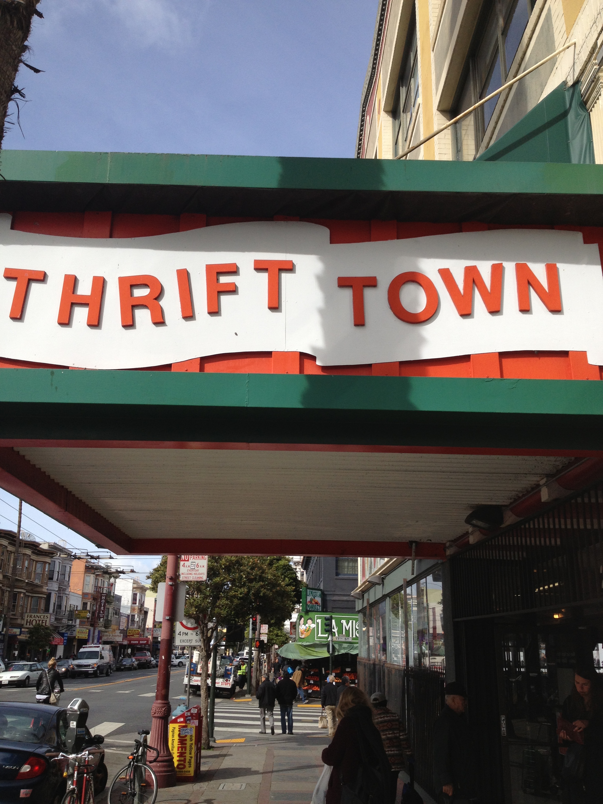 thrift_town
