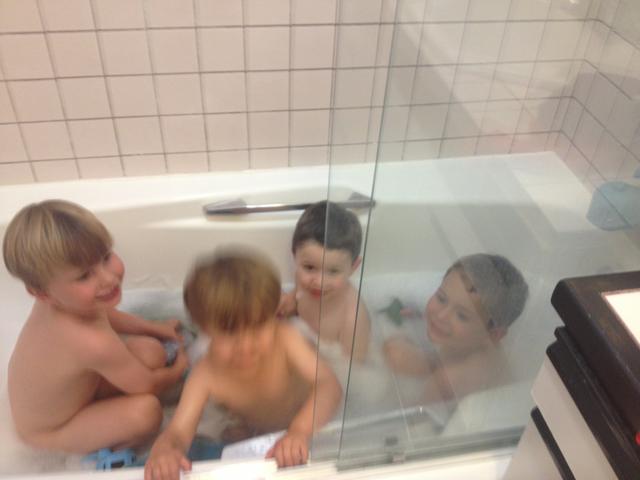 boys_bath
