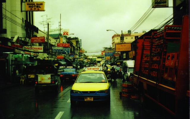 khaosan_road.jpg