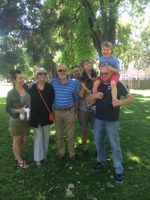 dad_pauline_dale_steve_kt