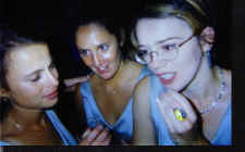 bridesmaids.jpg (24535 bytes)