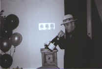 ny_jason.jpg (14805 bytes)