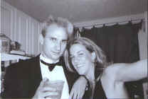 ny_kim_armpit.jpg (26620 bytes)