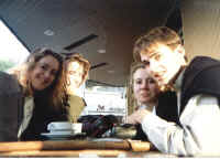 hyeres.jpg (60446 bytes)