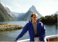 milford_sound.jpg (57149 bytes)