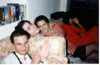 easter_party2.jpg (49195 bytes)