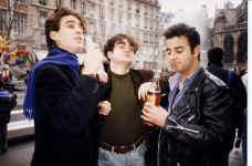 ponces.jpg (103116 bytes)